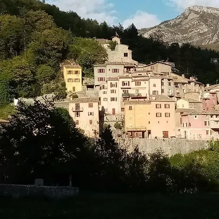 Les Deux Pentes Apartamento Sausses